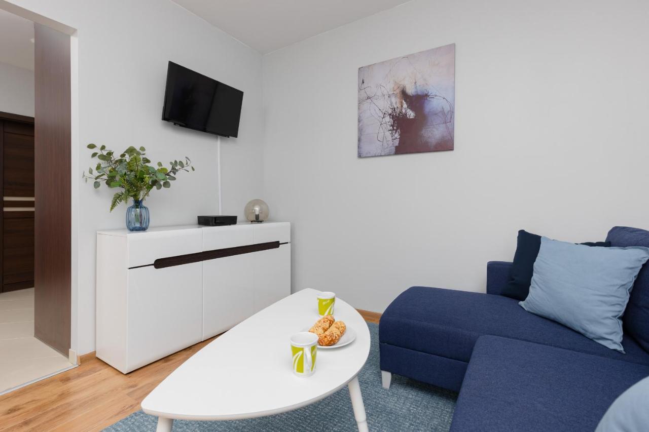 Apartament Bemowo With Balcony By Renters