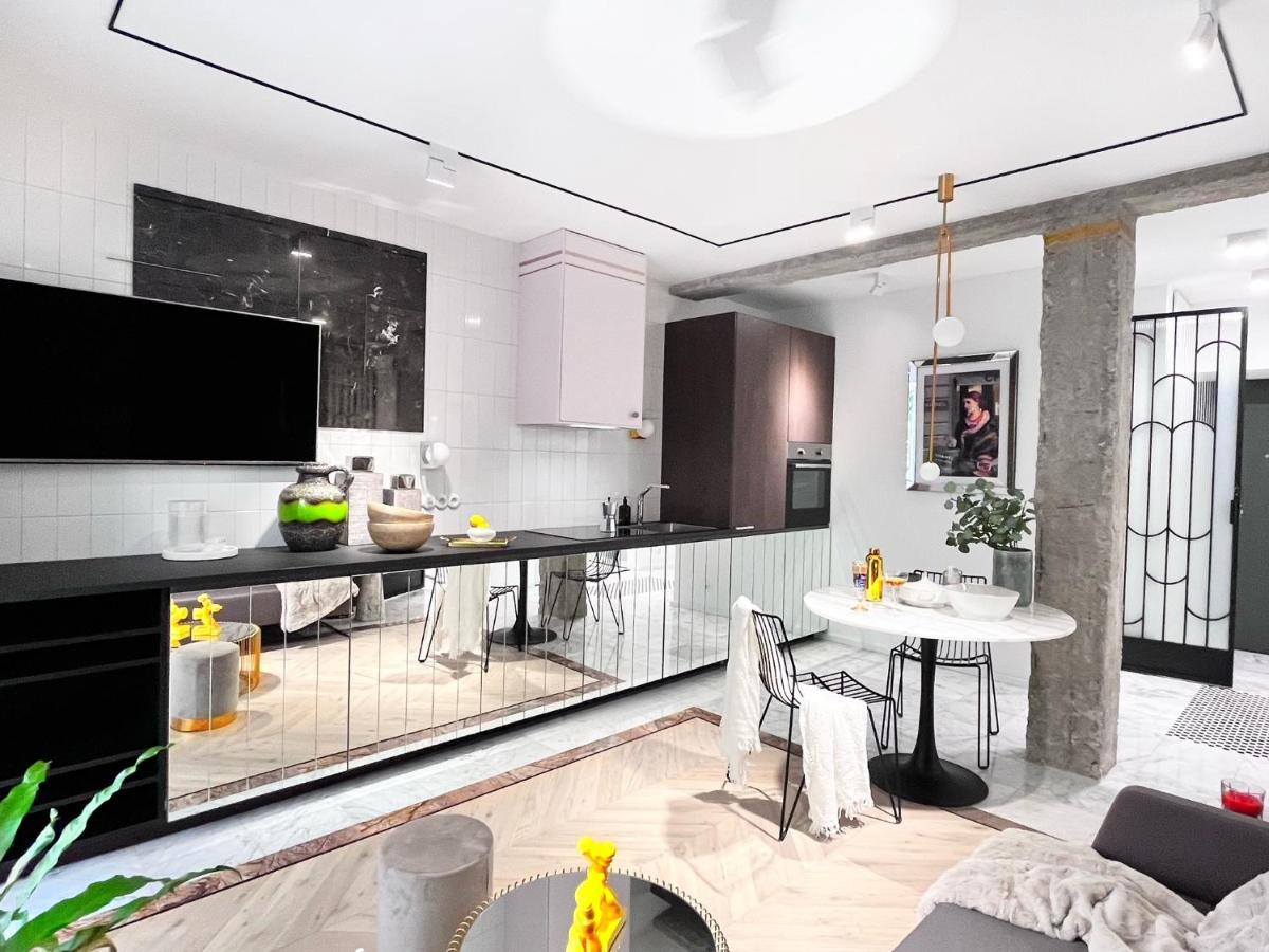 Design+luxus Im Zentrum! +netflix Warsaw