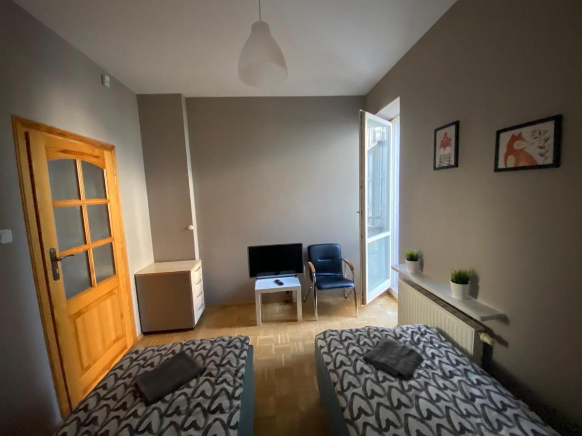 Pokoje Nowoursynowska Albergue *