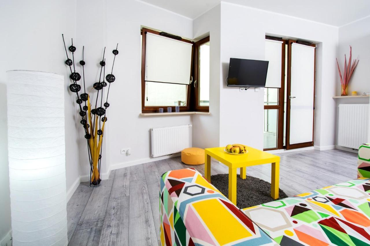 Apartment Night Rondo Daszynskiego Warsaw