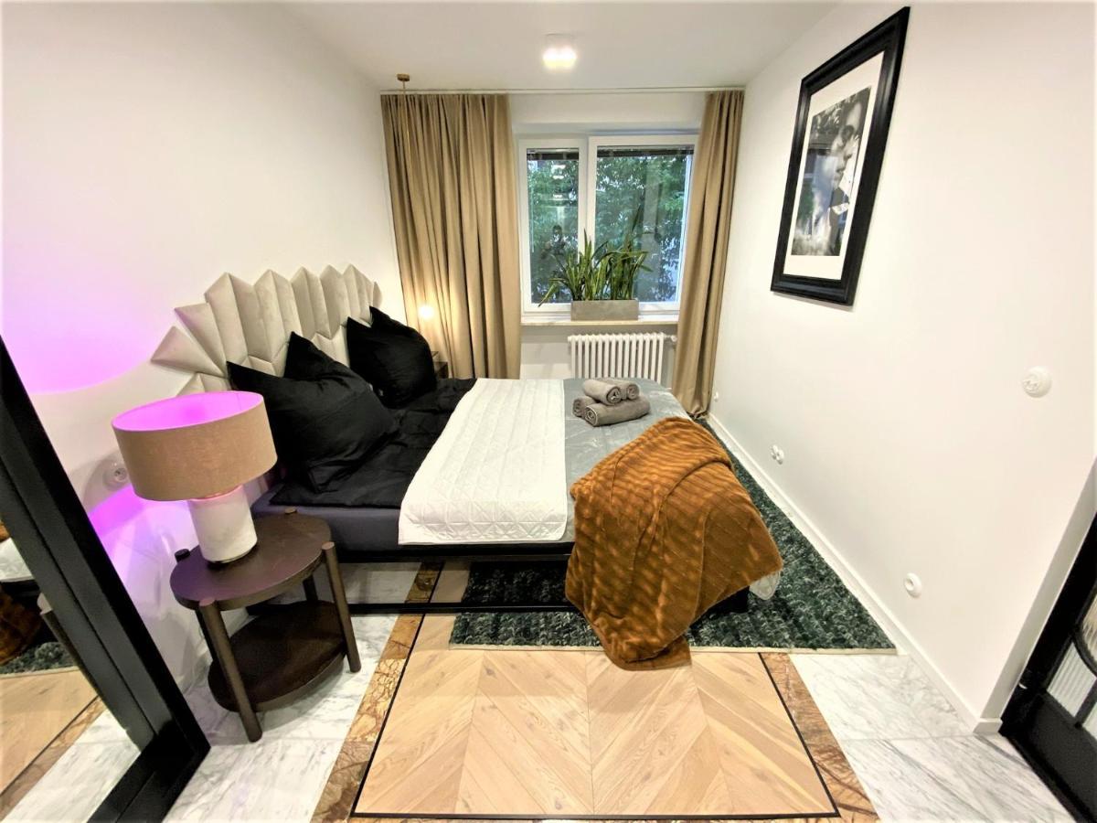 Design+luxus Im Zentrum! +netflix Apartment Warschau
