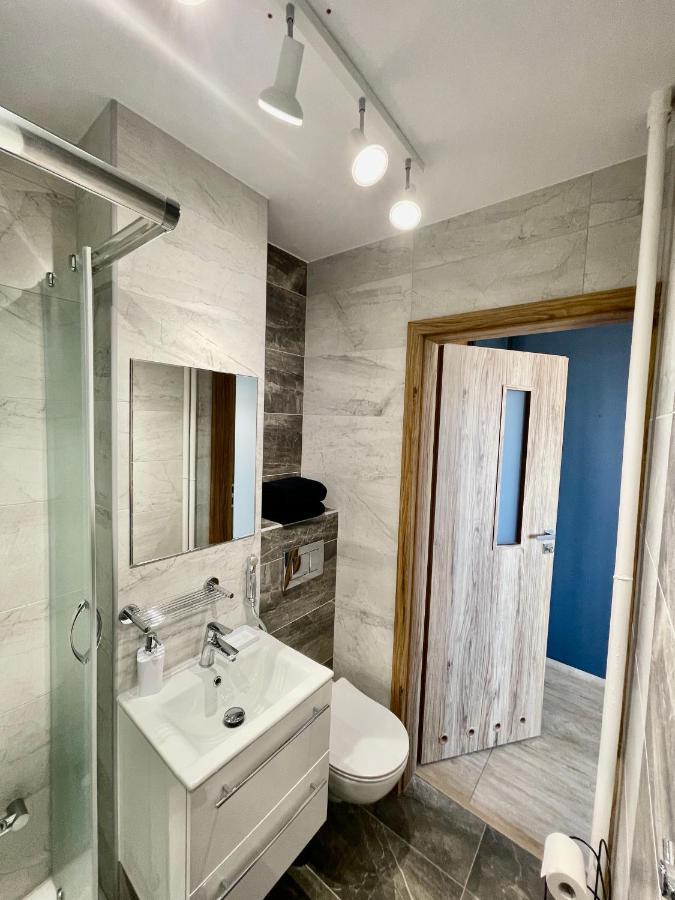 Apartment Super Grey 2 Metro Fast Wifi 65'tv Netflix Hbo Appletv+ Warsaw