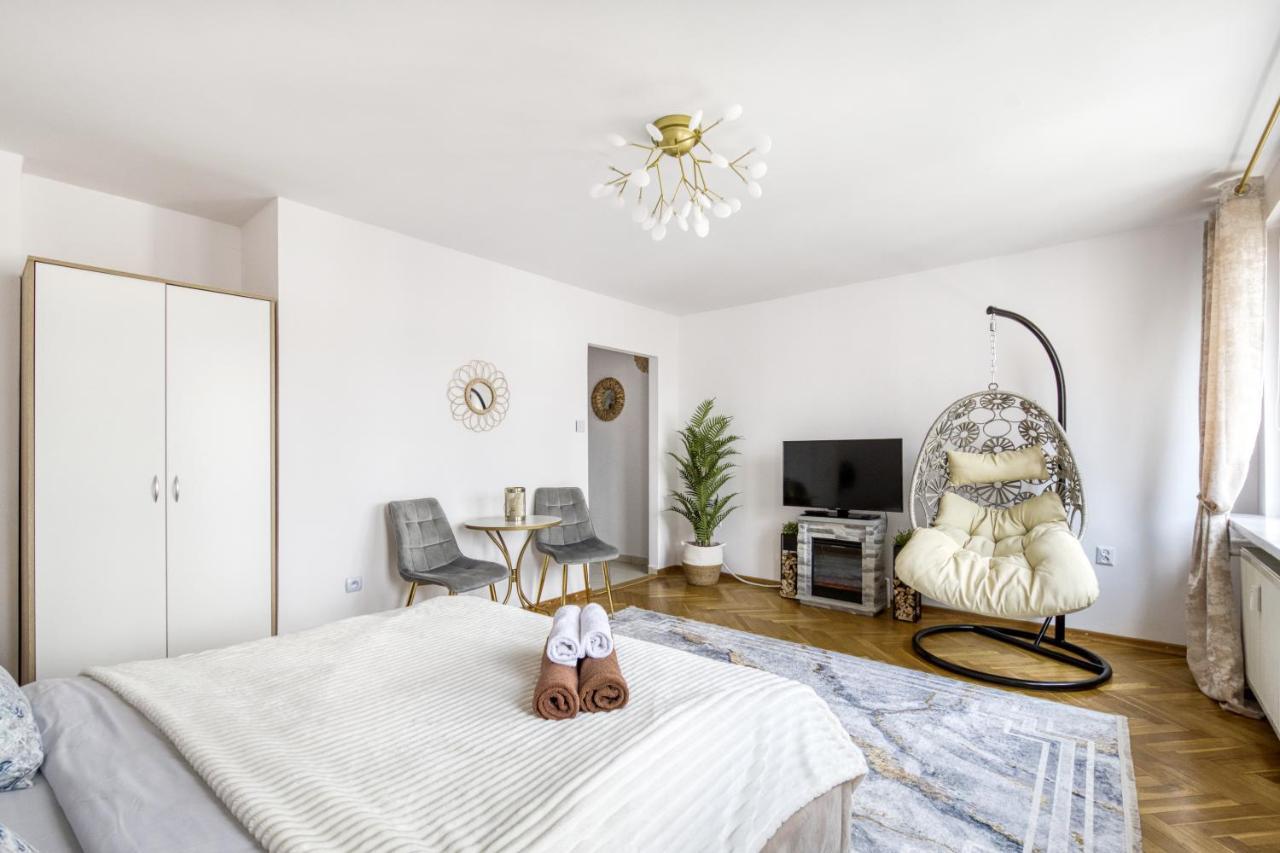 Dekart Centrum Apartment Warsaw