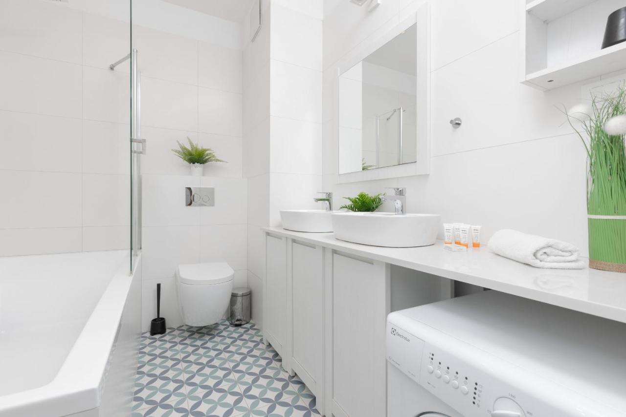 Apartment Sierakowskiego By Renters Warschau