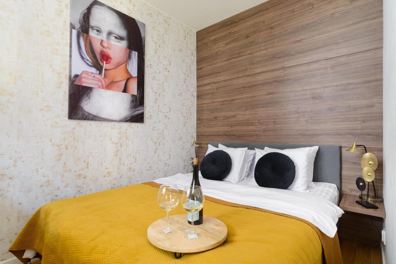 Modern With Access To The Pool Near Rondo Daszynskiego Station Apartamento