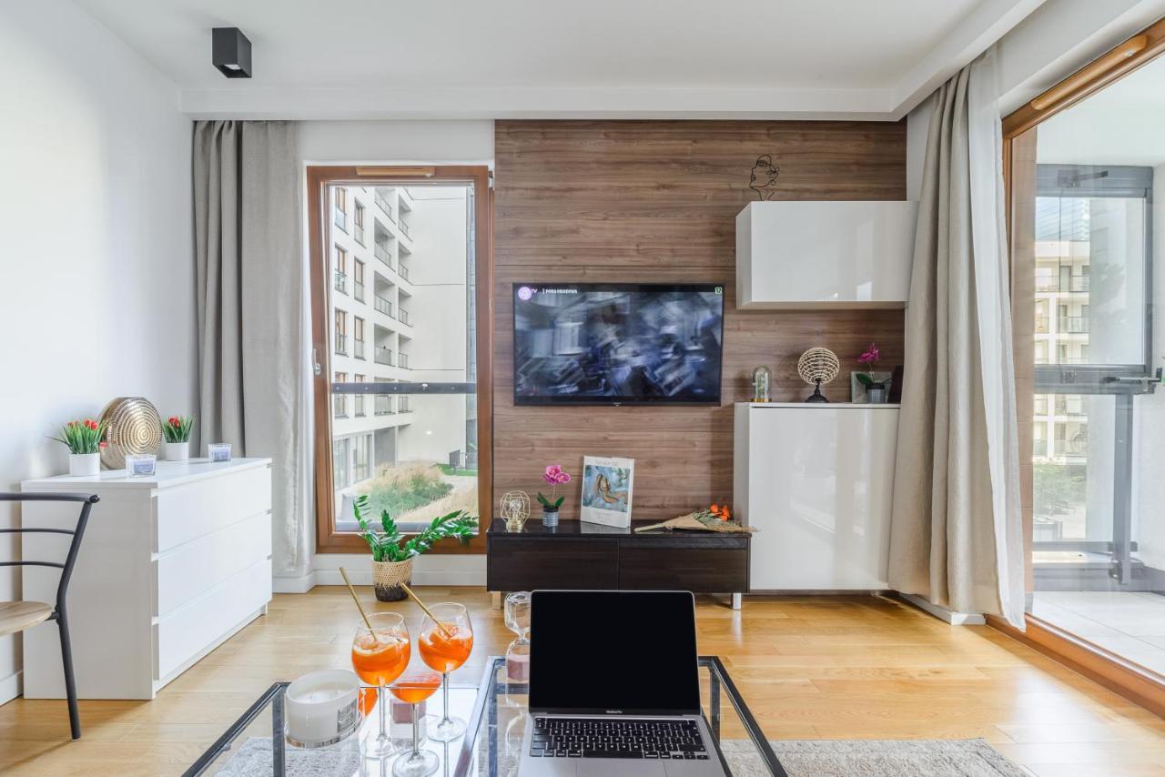Modern With Access To The Pool Near Rondo Daszynskiego Station Căn hộ Warsaw