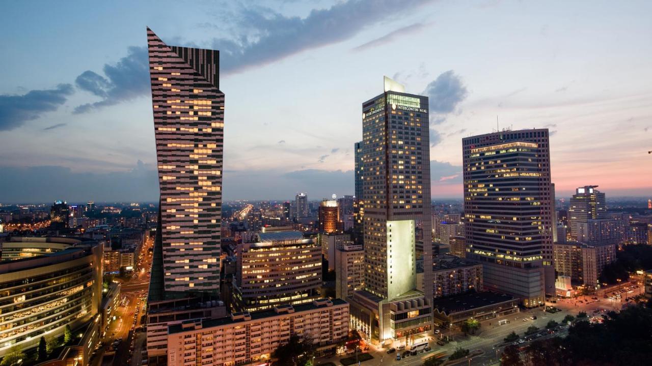With Swimming Pool And Gym Apartment Warsaw