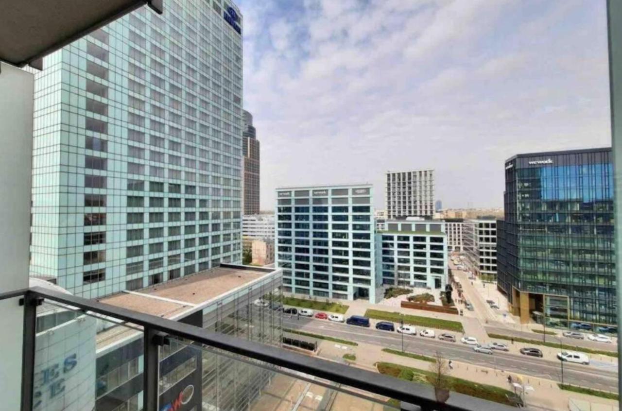 Apartment Platinum Tower - Center - Golden