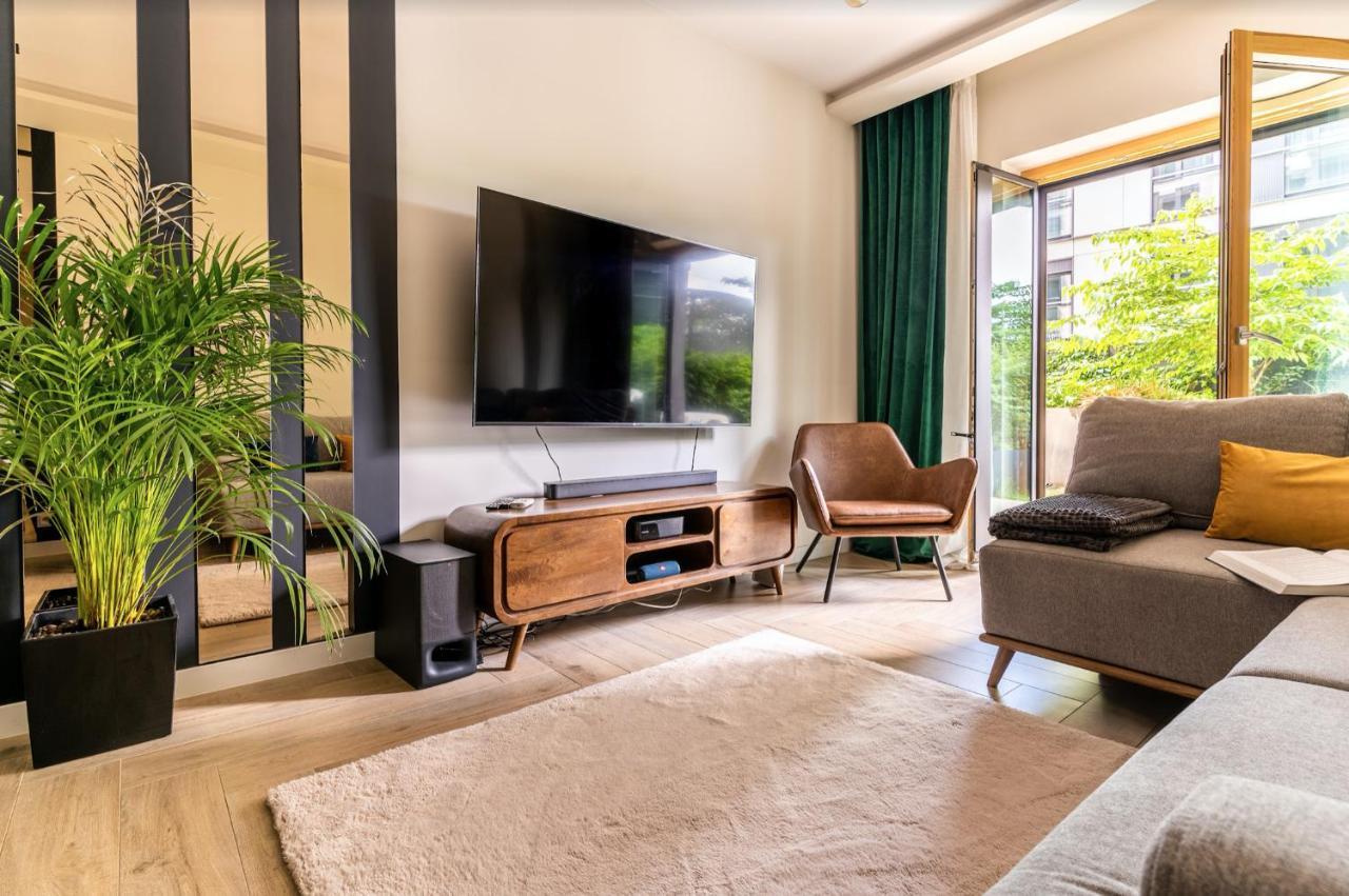 Luxury Mennica - Golden - Center Apartment Warsaw