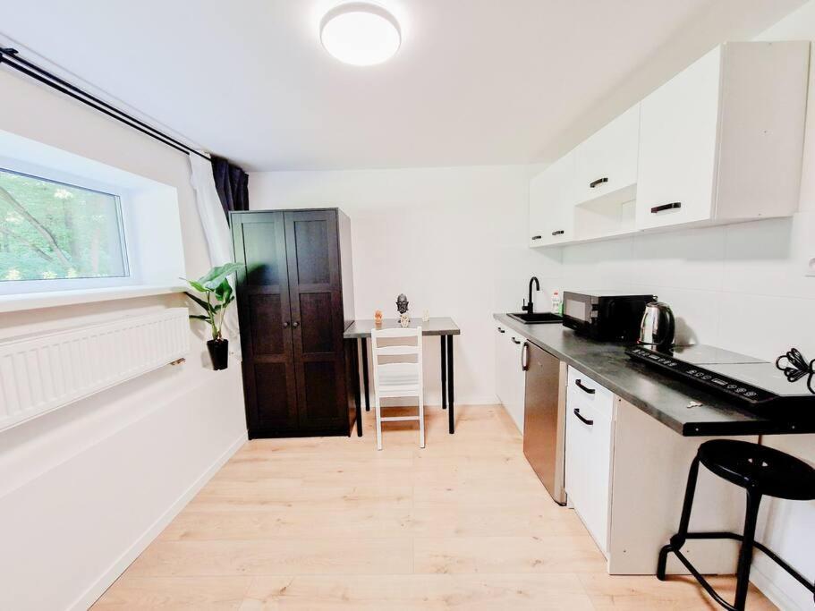 Apartamento 2 Min To Subway, Good Localization, Batorego 16 A4 Varsóvia