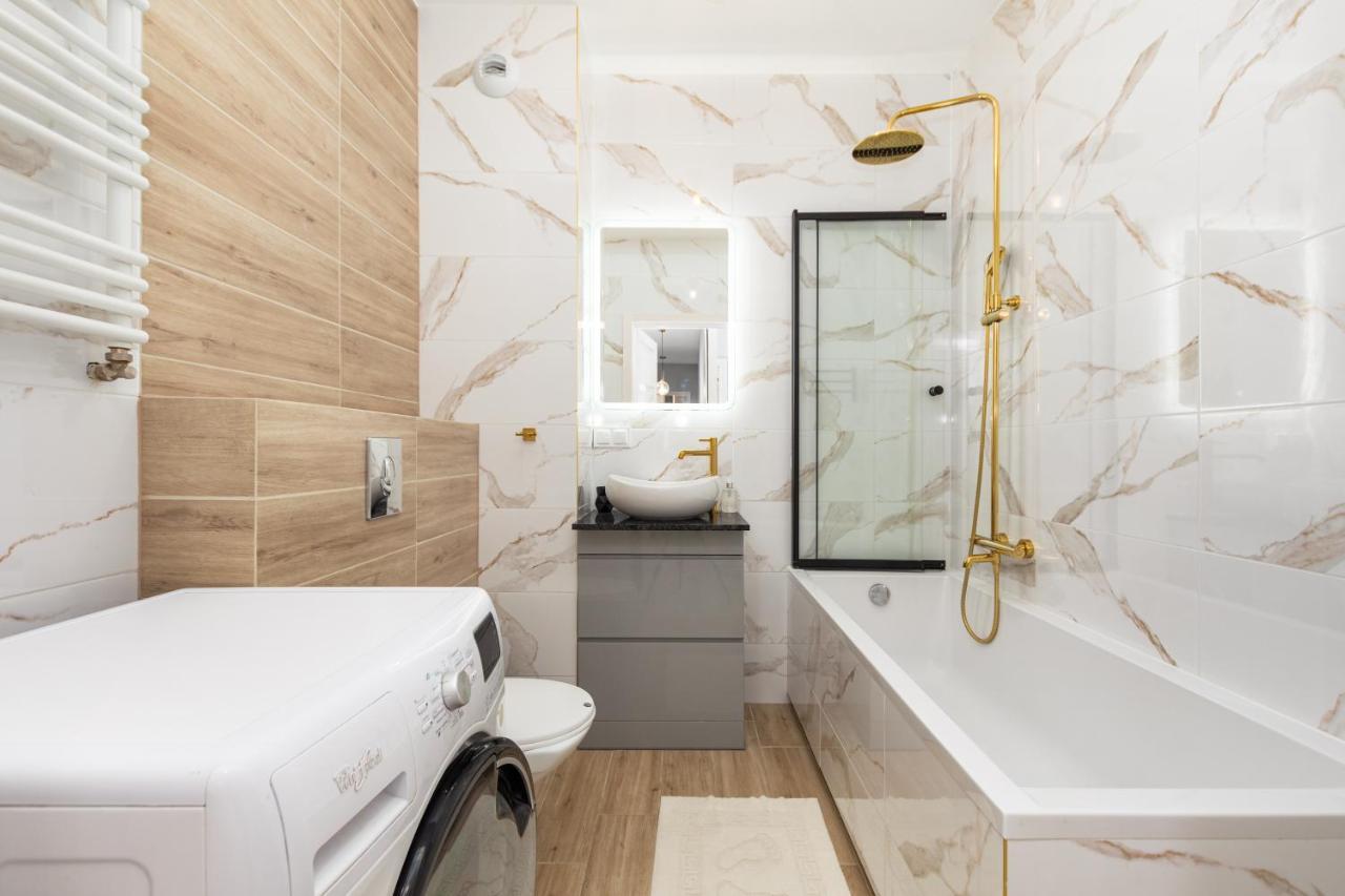 Lopuszanska 55 By Homeprime Apartment *