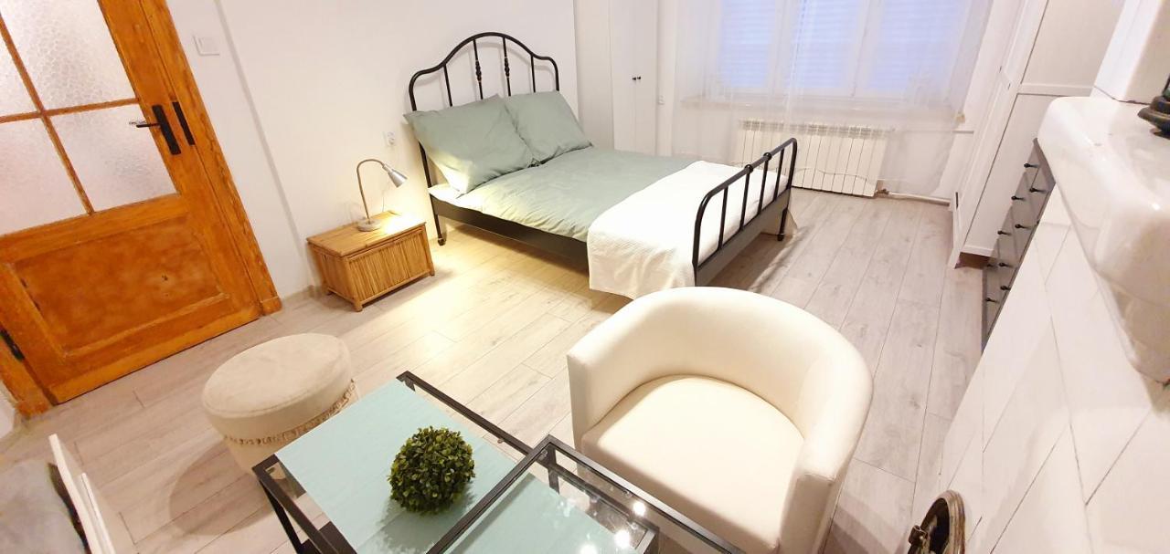 Apartment Separated Kitchen, Fast Internet Aleja 3 Maja 2m80