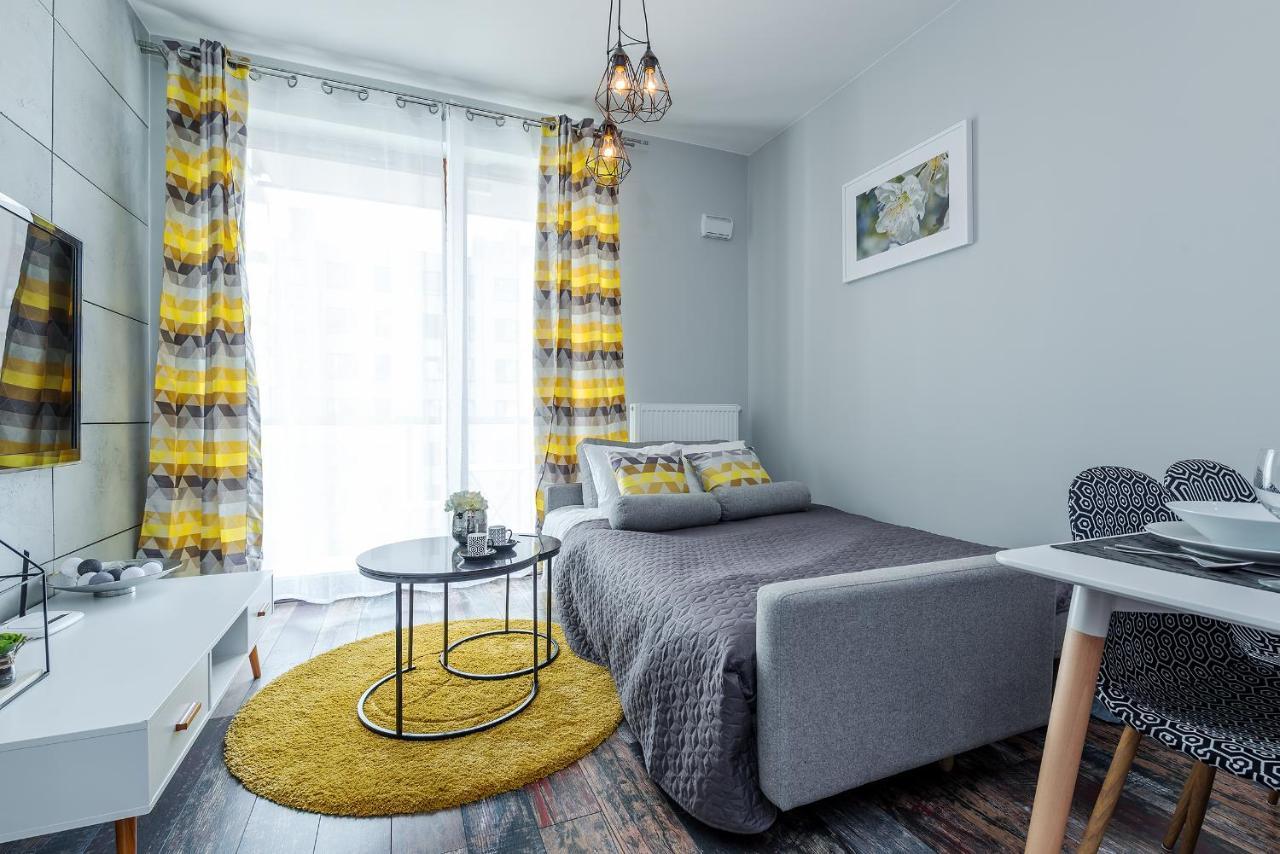 Close To Chopin Airport, Free Parking *