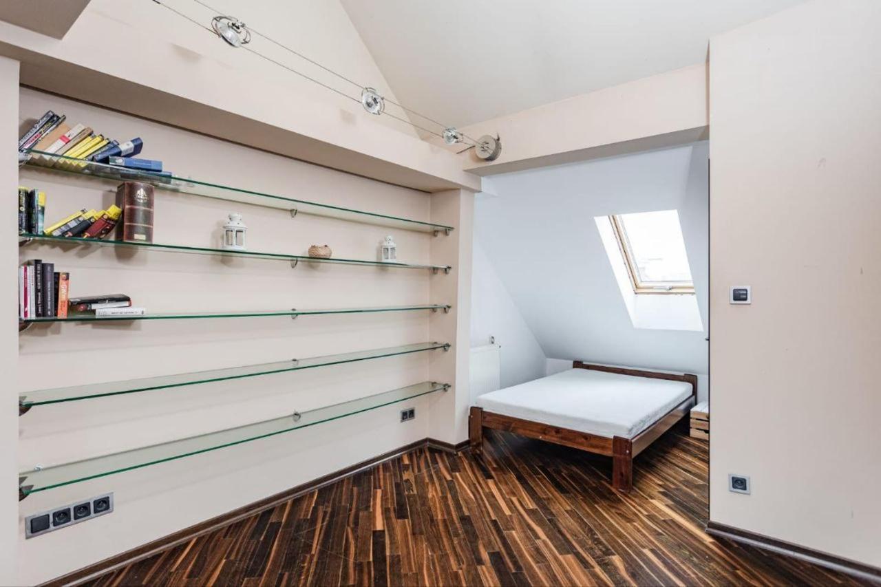 Golden Apartments-old Town-piw31/33 * Warsaw