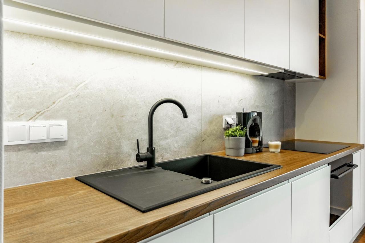 Mieszkanie Z Mini Ogrodkiem Hamak Brazylijski Apartment Warsaw
