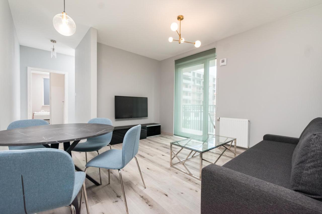 Apartment Lopuszanska 55 By Homeprime *