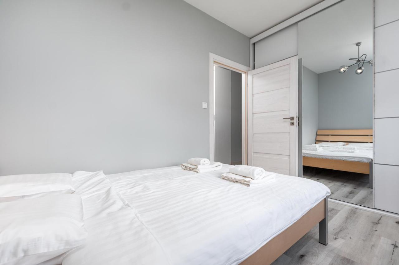 Lopuszanska 55 By Homeprime Apartment
