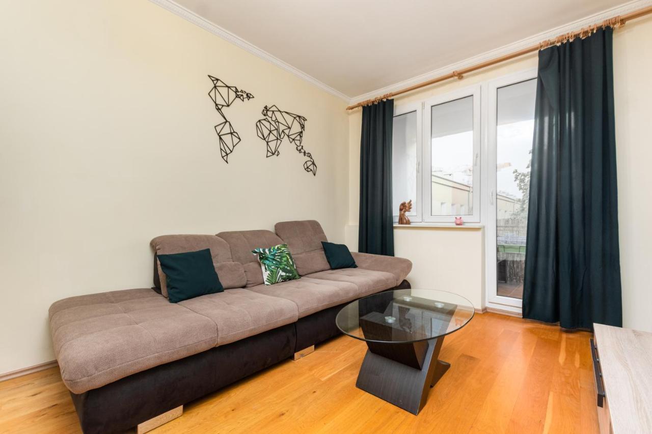 Apartment Kasprzaka 13/15 By Homeprime Warschau
