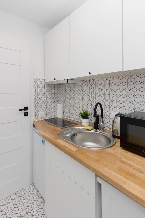 Micro Near Fort Mokotow By Renters