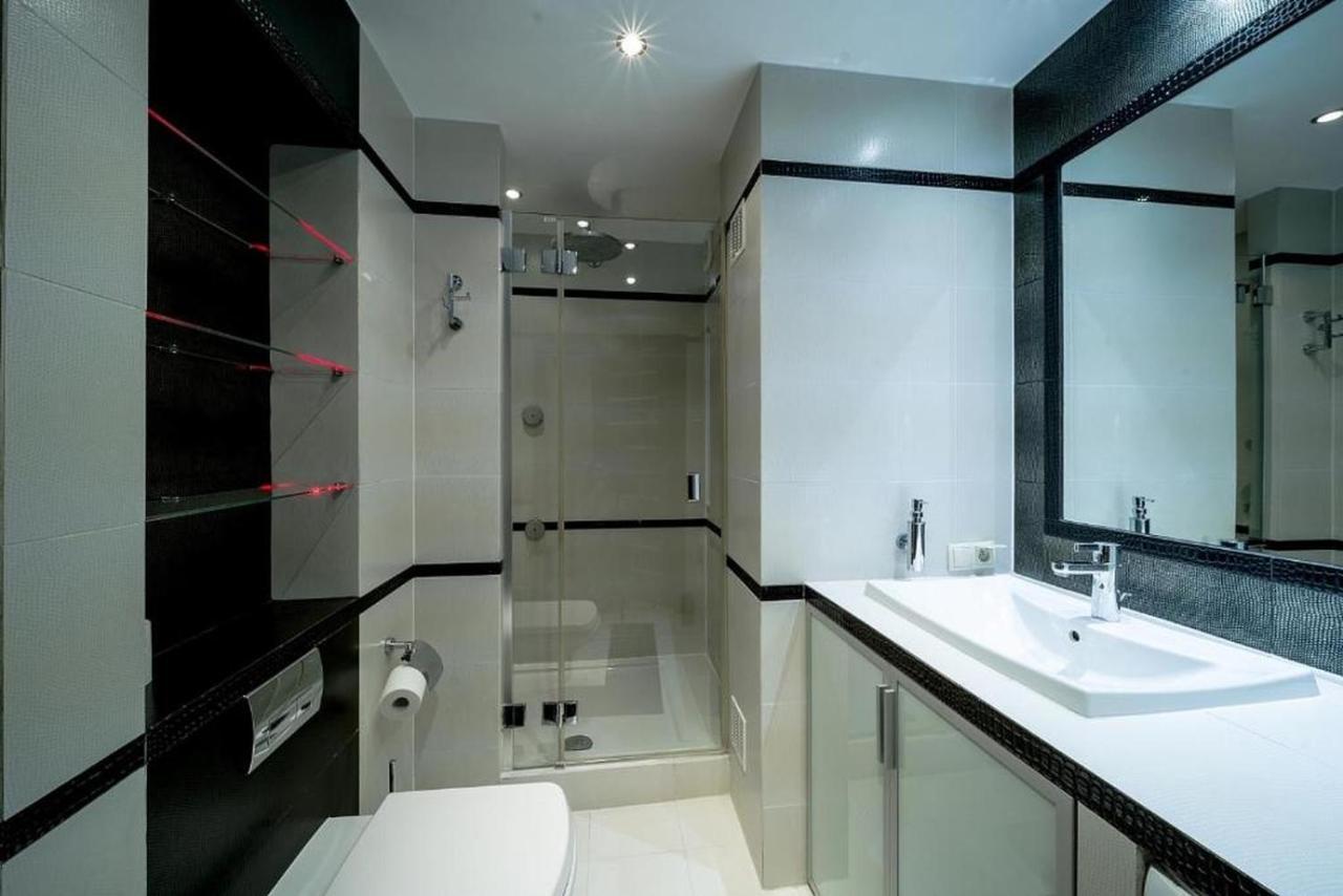 Golden Apartments - City Center - Grzyb5 Apartment *
