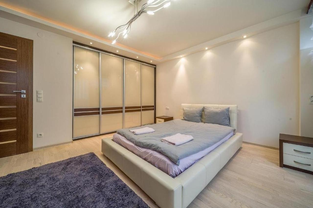 Golden Apartments - City Center - Grzyb5 Apartment