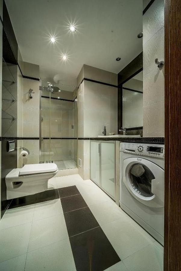 Golden Apartments - City Center - Grzyb5 Apartment *
