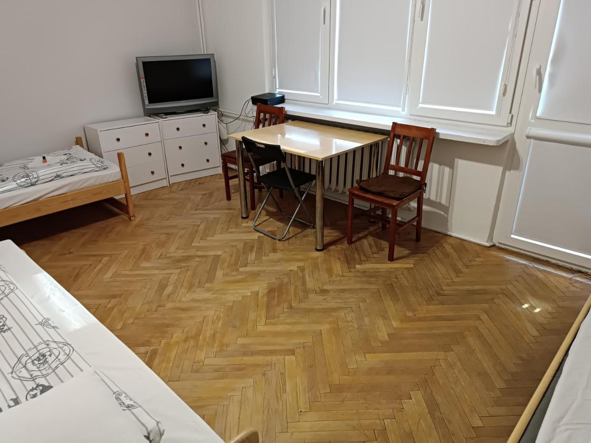 Pokoje Sunrise Hostel Warsaw