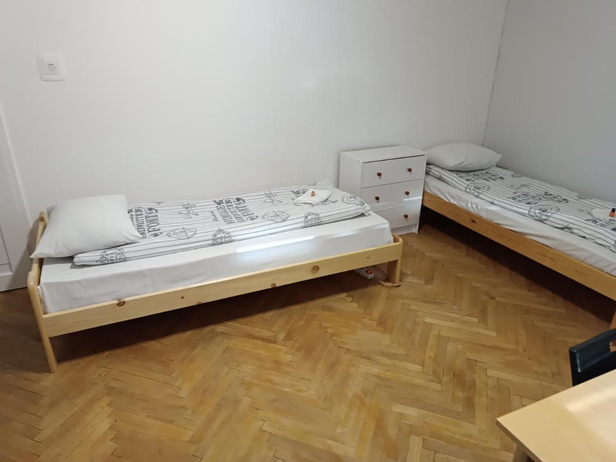 Hostel Pokoje Sunrise Warsaw