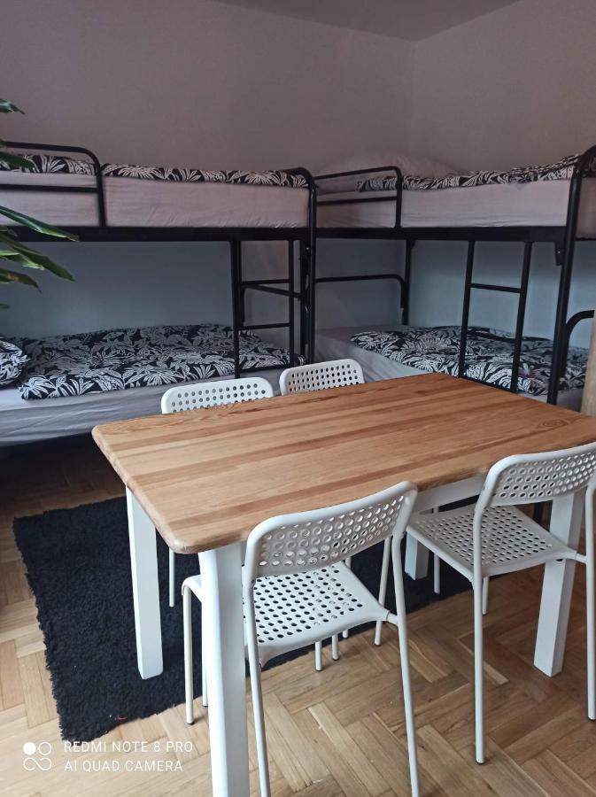 Hotel-hostel Saska * Warszawa