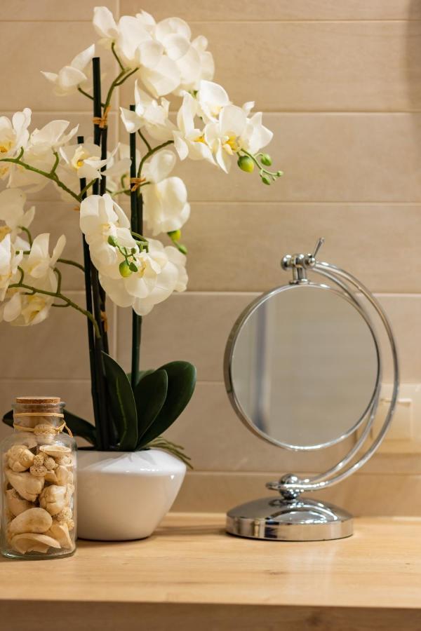 Osiedle Intenso Wola By Renters Apartment *