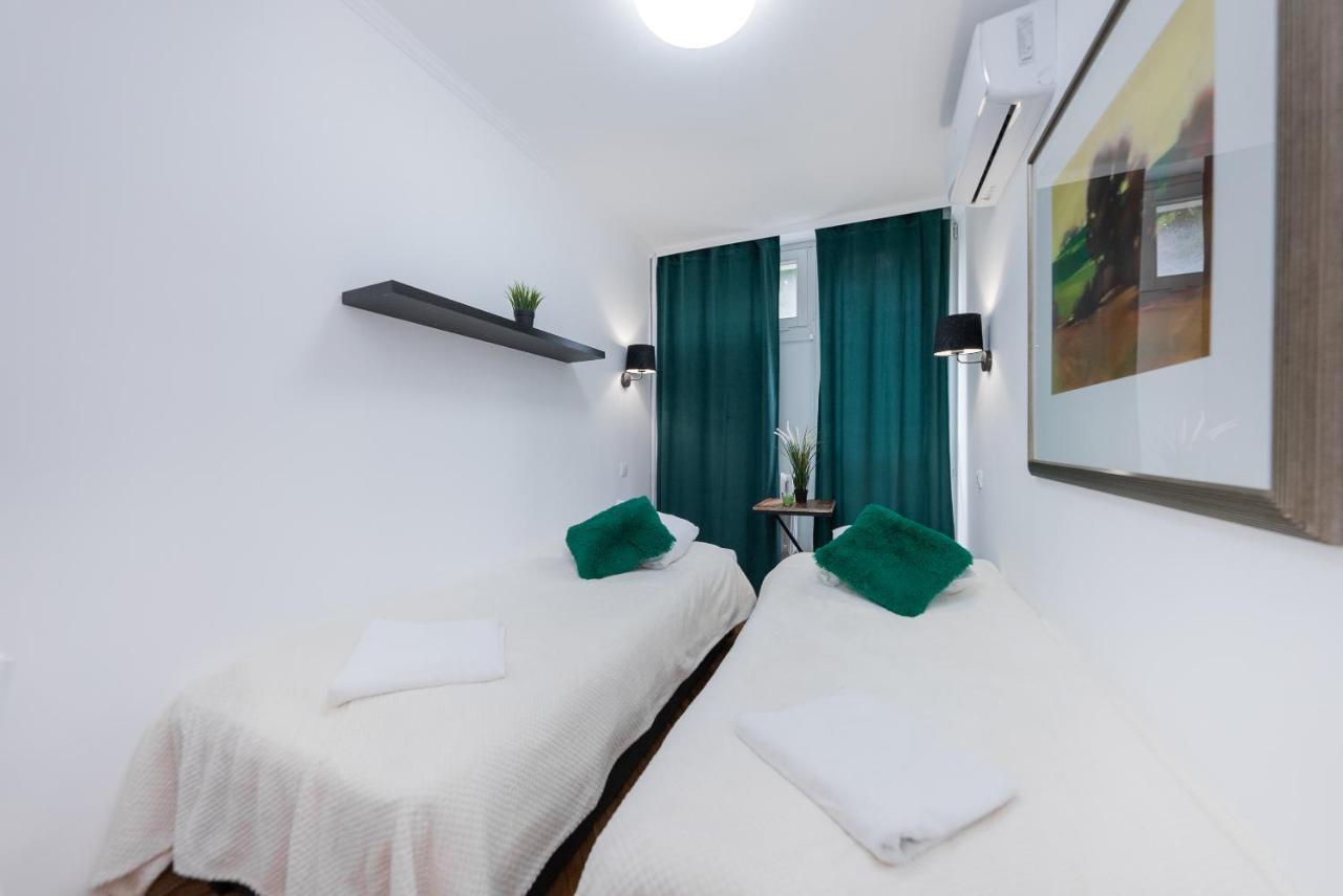 Bed & Breakfast Mg Unit Nocleg -5 *