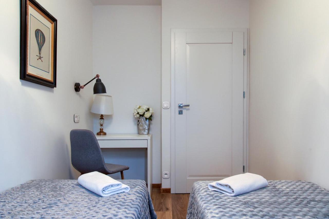 Bed & Breakfast Mg Unit Nocleg -5 Warsaw