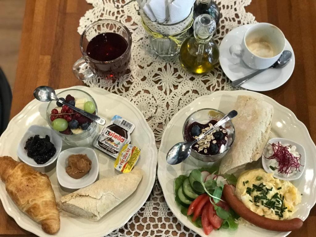 Mg Unit Nocleg -5 Bed & Breakfast Warsaw