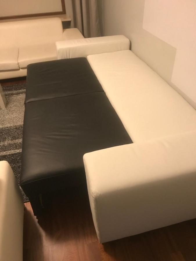 Azyl Apartment *