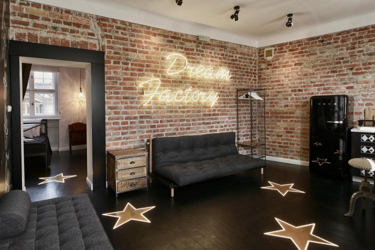 Apartment Dream Factory *