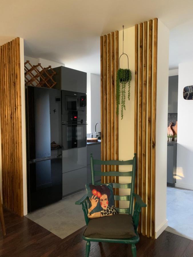 Metro Trocka Apartment Warsaw