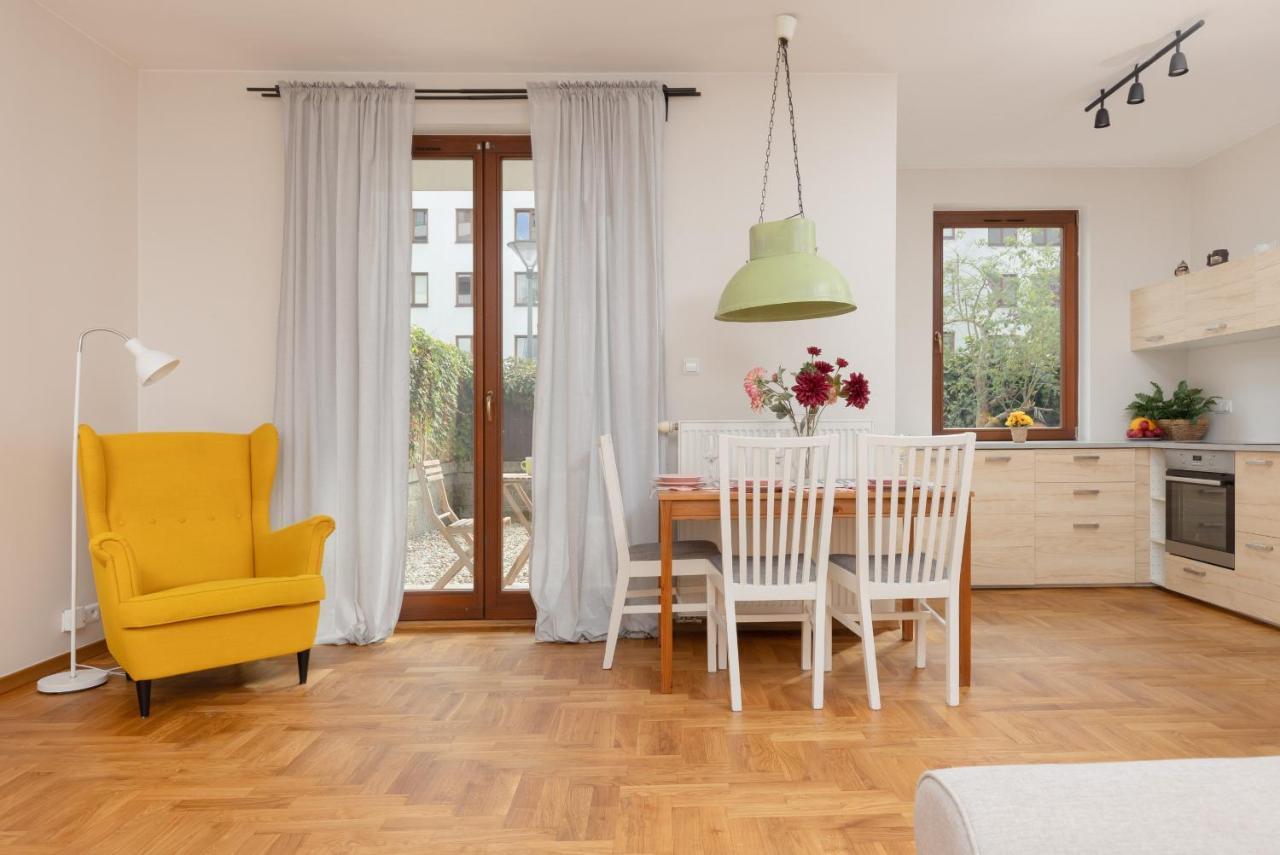 Apartment Bobrowiecka By Renters Warsaw