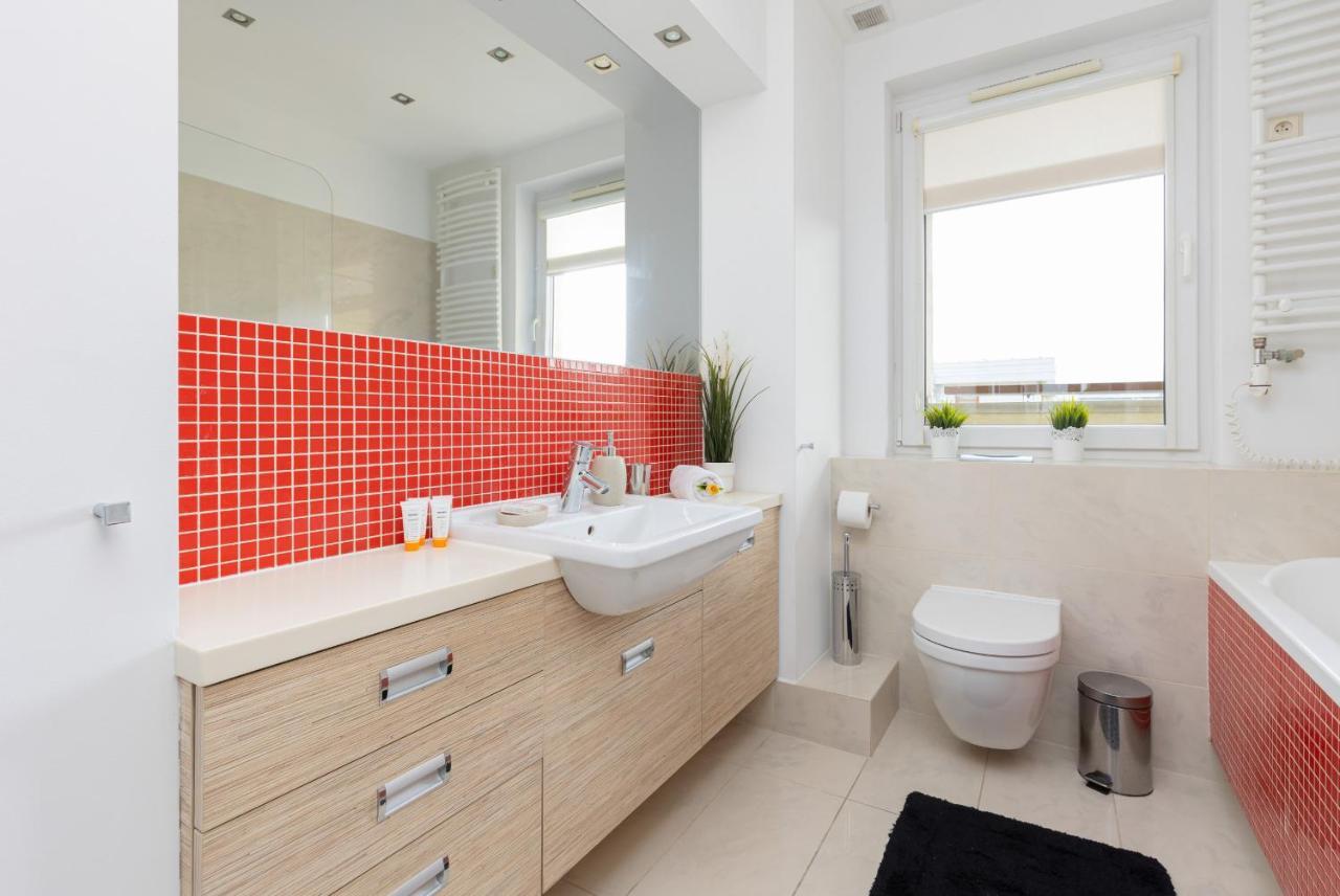 Spacious Palac Jana Iii Wilanow By Renters * Warsaw