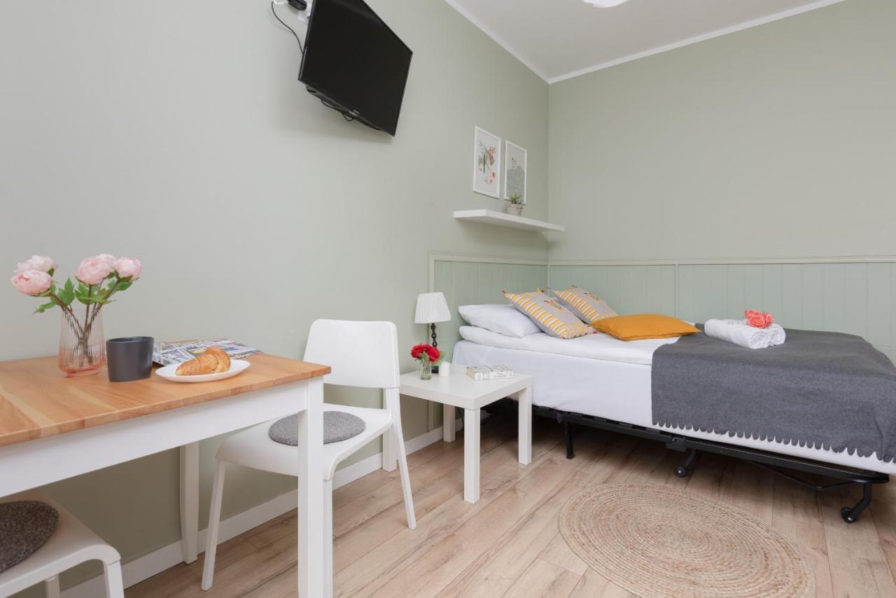 Mokotow Abc By Renters *