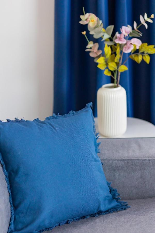Srodmiescie Bonifraterska By Renters Apartment Warsaw