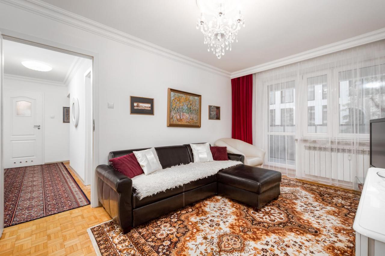 Chmielna 104 By Homeprime Apartment *