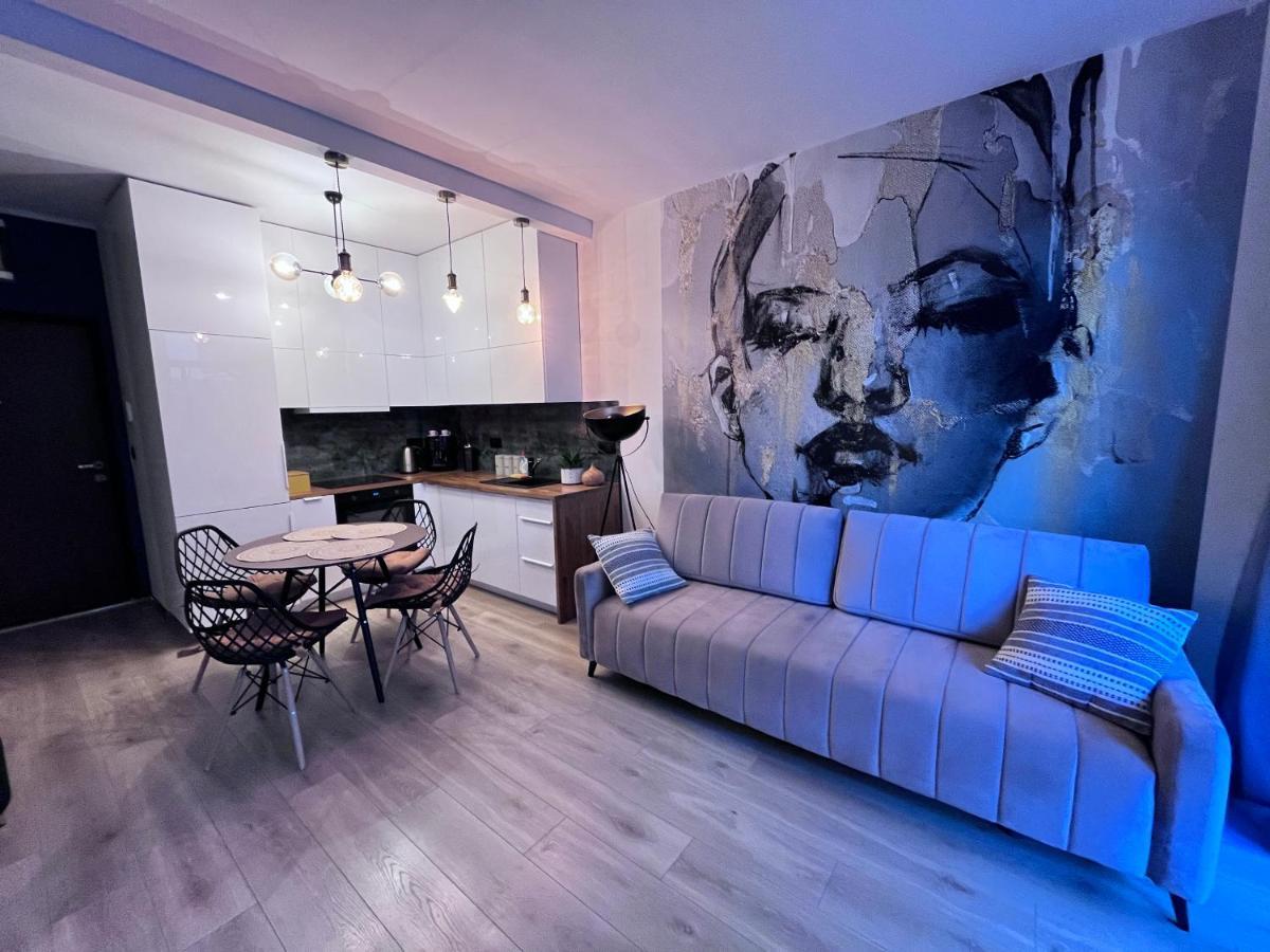 Apartament Złota Kobieta *