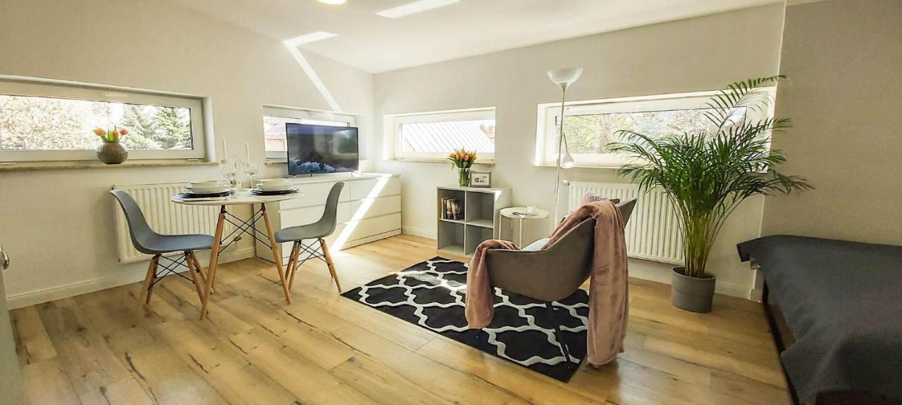 Bezagenta Mozart7 Modern Studio Easy Access To City