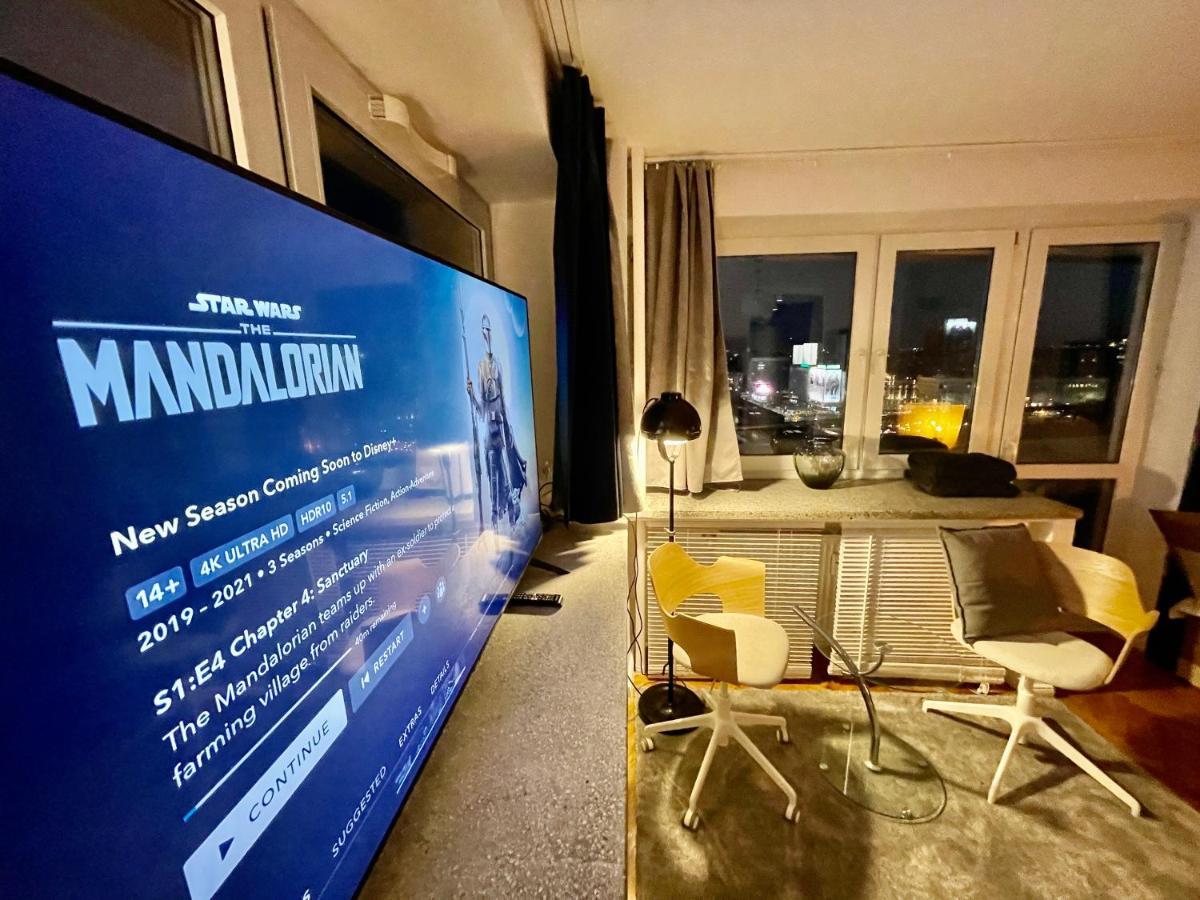 Apartment Super Grey 2 Metro Fast Wifi 65'tv Netflix Hbo Appletv+