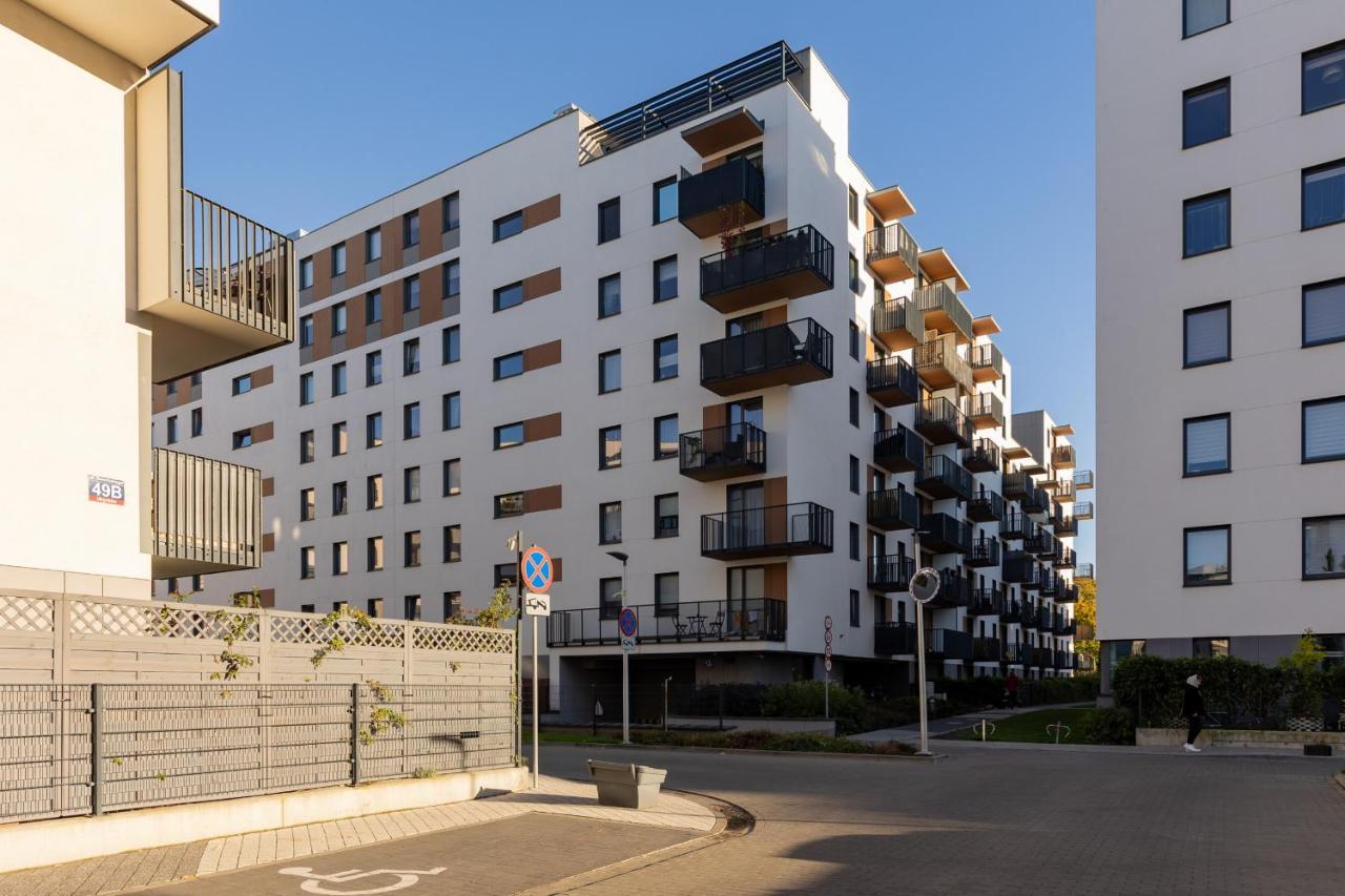 Ulrychow With Parking By Renters Apartment *