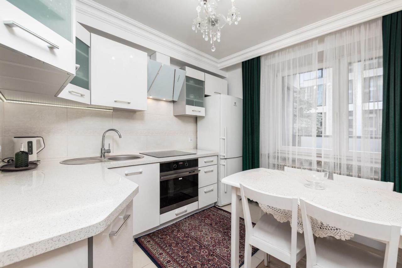 Chmielna 104 By Homeprime Apartment Warsaw