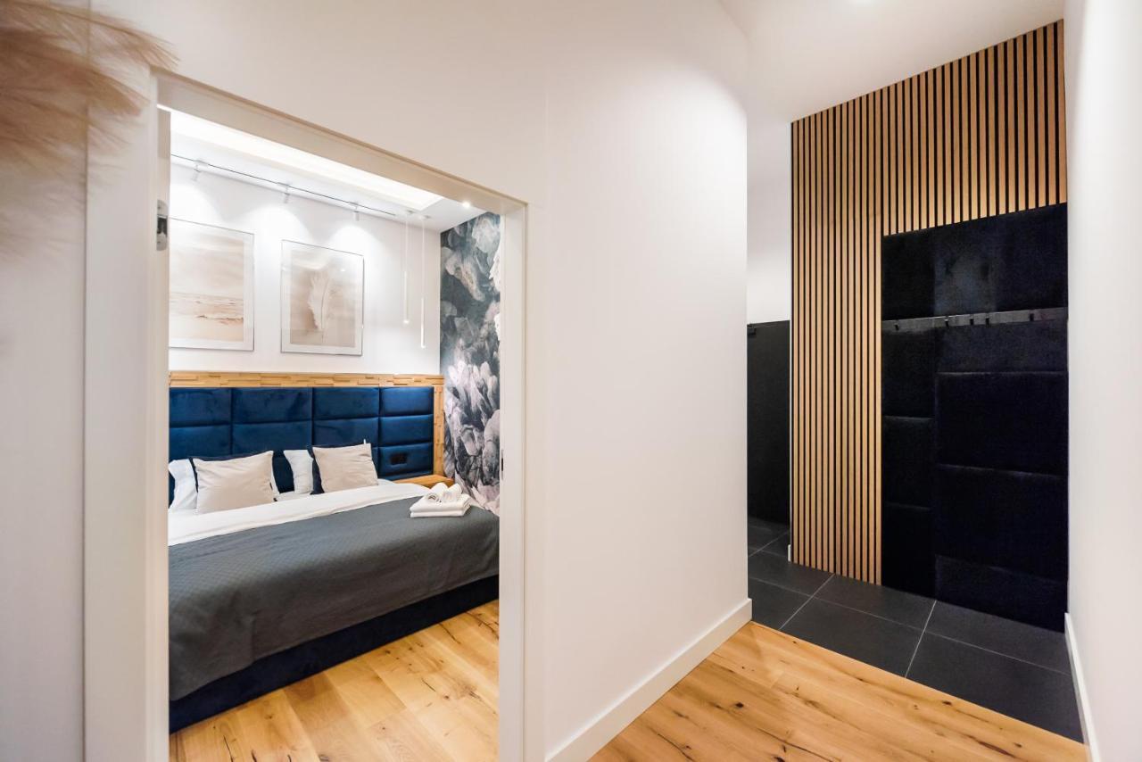Zlota Sophisticated Warsaw