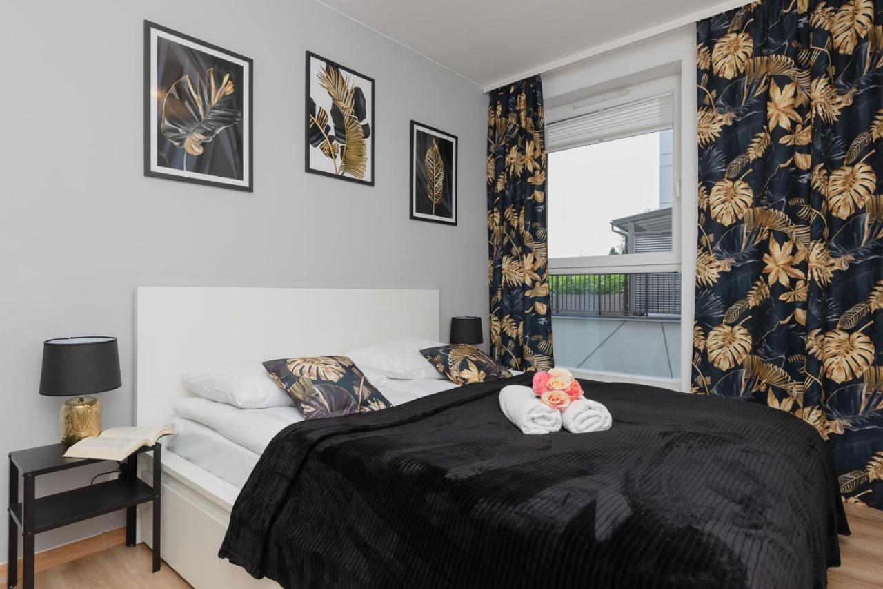 Căn hộ Wawrzyszewska By Renters Warsaw