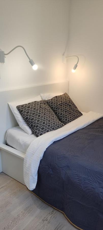 Be My Guest- Fontany Luxury Metro Wi-fi Free Parking Zone Apartment *