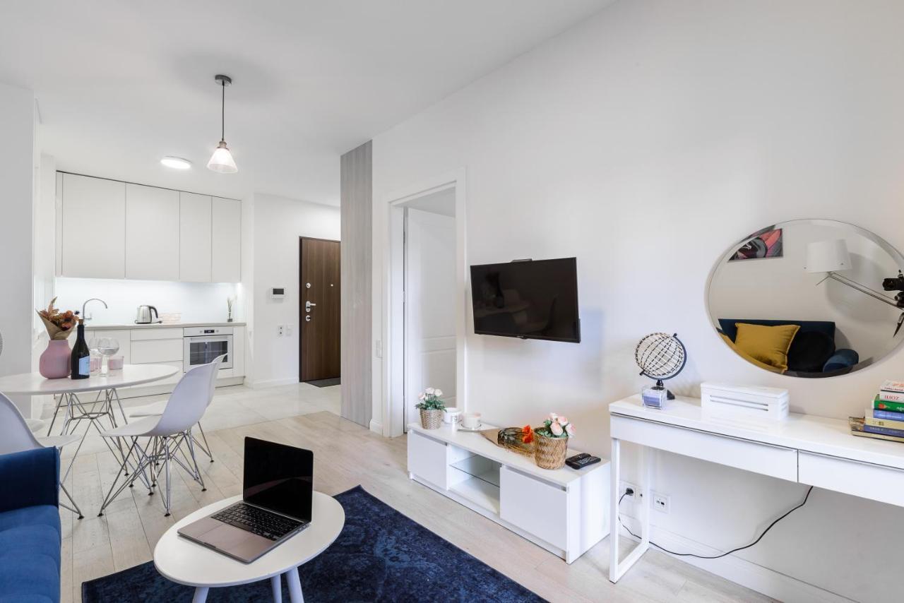 Luxury On Grzybowska Street In Warsaw